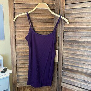 Wayi Classic Scoop Neck Snug Camisole Purple